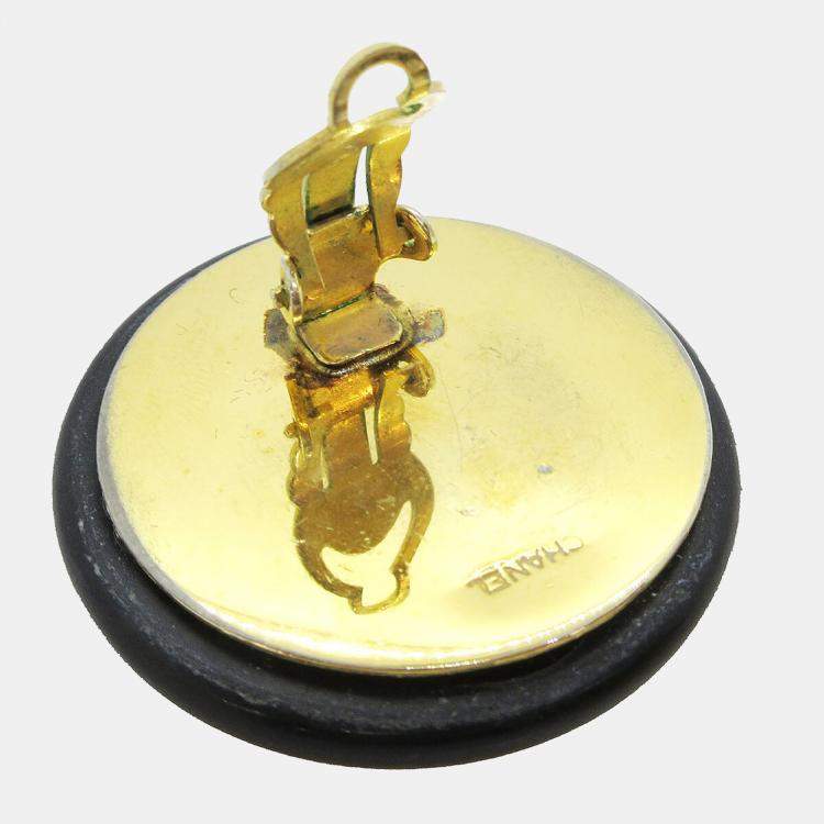 Pre Owned Chanel Button Earrings Clip-On Gold Black