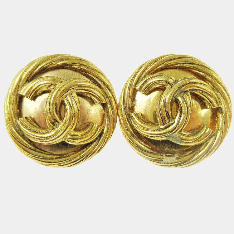 Pre Owned Chanel Button Earrings Clip-On Gold 93P