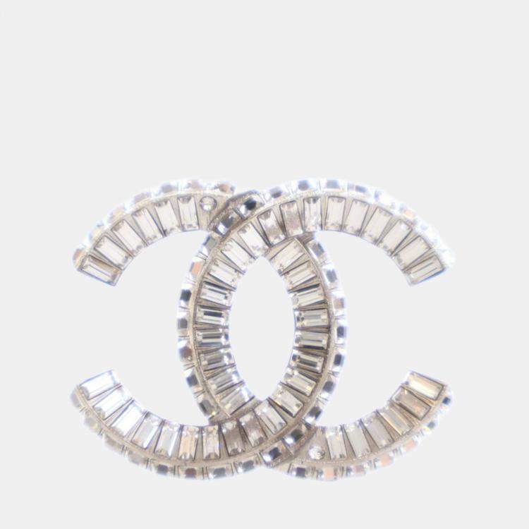 مملوكة مسبقًا Chanel Crystal CC Brooch