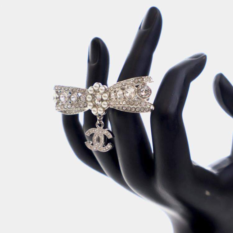 Pre Owned Chanel Crystal CC Bow Ring 