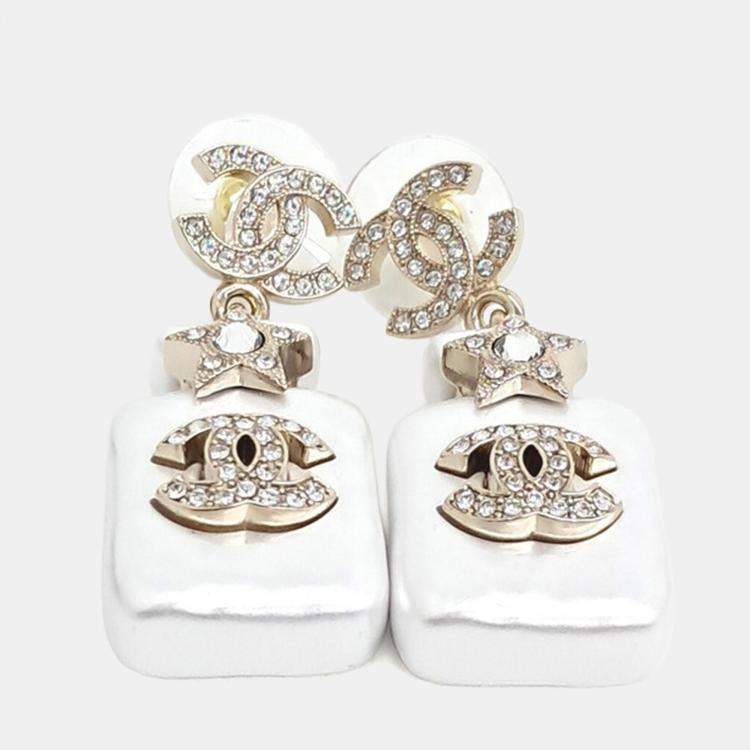 Pre Owned Chanel Gold Tone Metal Earrings