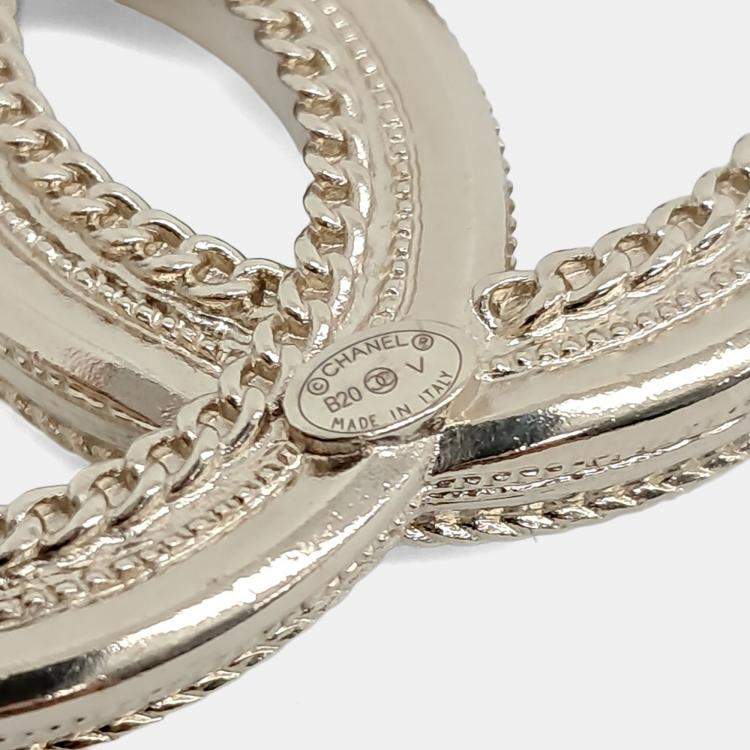 Pre Owned Chanel logo brooch