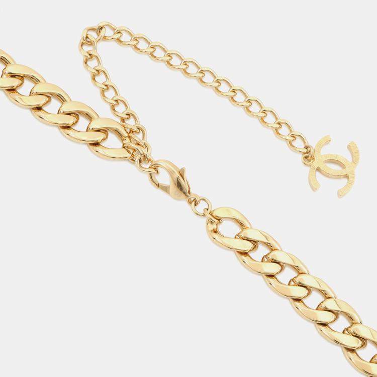 Pre Owned Chanel Cc Logo Chainbelt Gold Metal