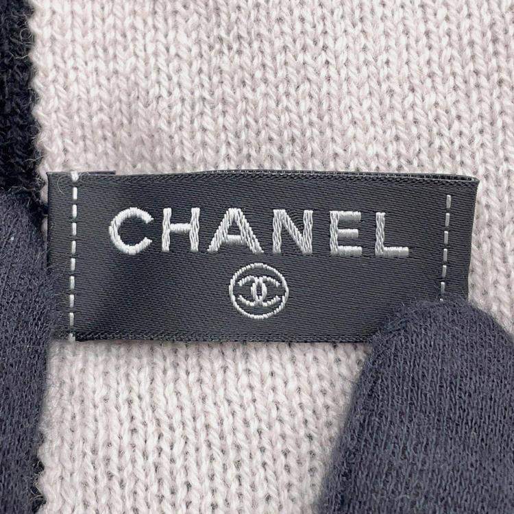 Pre Owned Chanel Cc Logo Large Scarf Black/White/Pink  