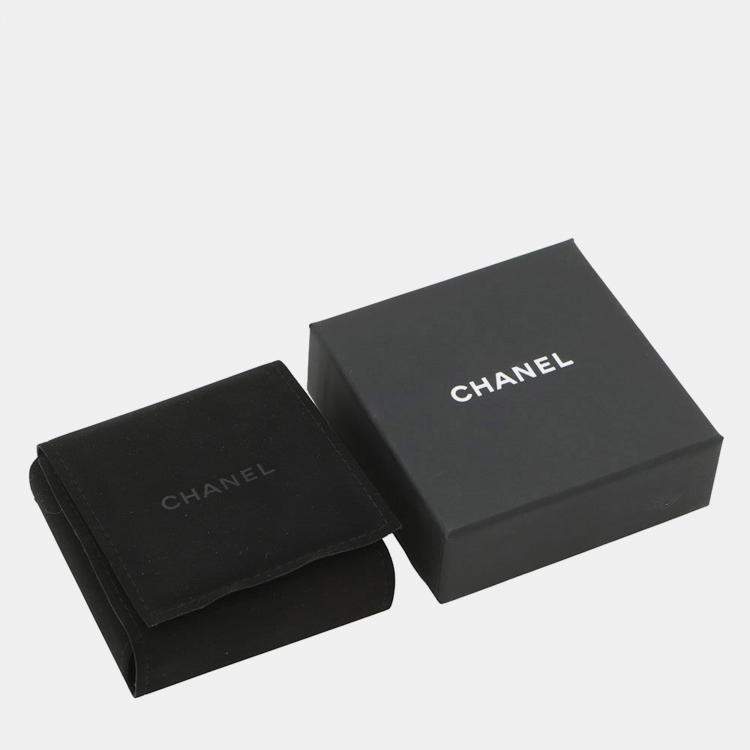 Pre Owned Chanel Cc Logo No5 Faux Pearl Clover Earrings Silver Metal Rhinestone Faux Pearl