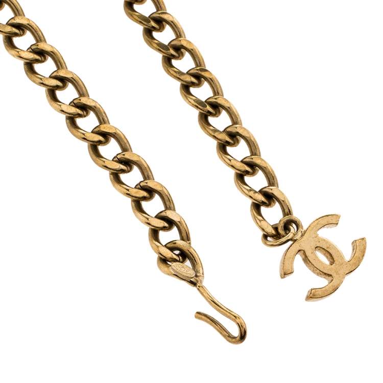 Pre Owned Chanel Gold Tone Logo Charms Chain Belt