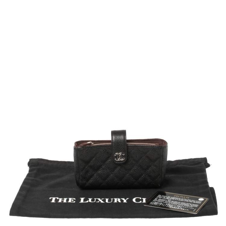 Pre Owned Chanel Black Quilted Caviar Leather CC Phone Holder Clutch