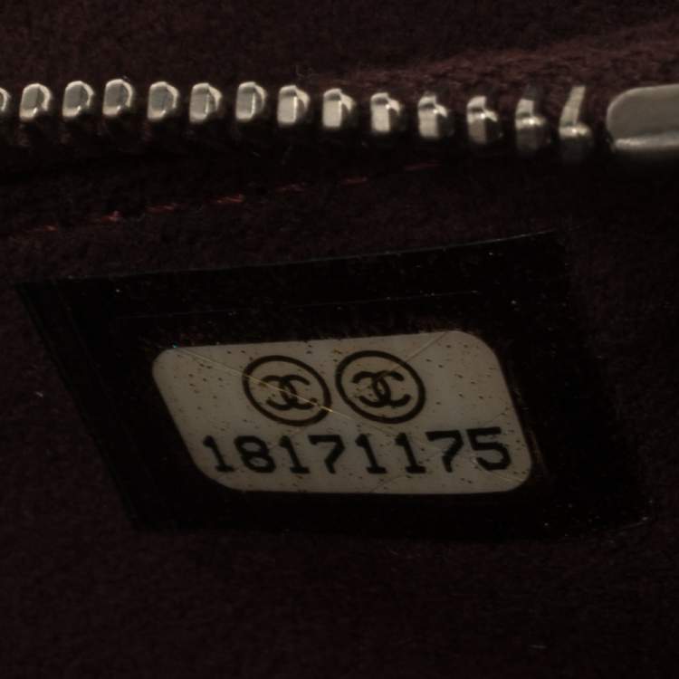 Pre Owned Chanel Black Quilted Caviar Leather CC Phone Holder Clutch