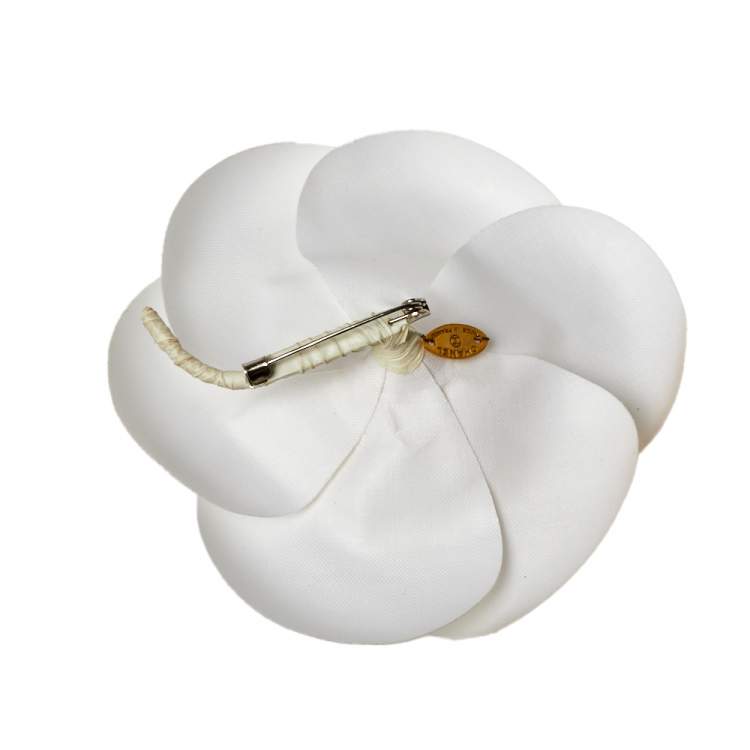 Camélia cloth pin & brooche Chanel White in Cloth - 35983564