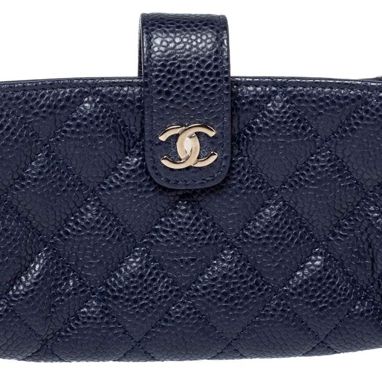 Pre Owned Chanel Blue Quilted Caviar Leather CC Phone Holder Clutch