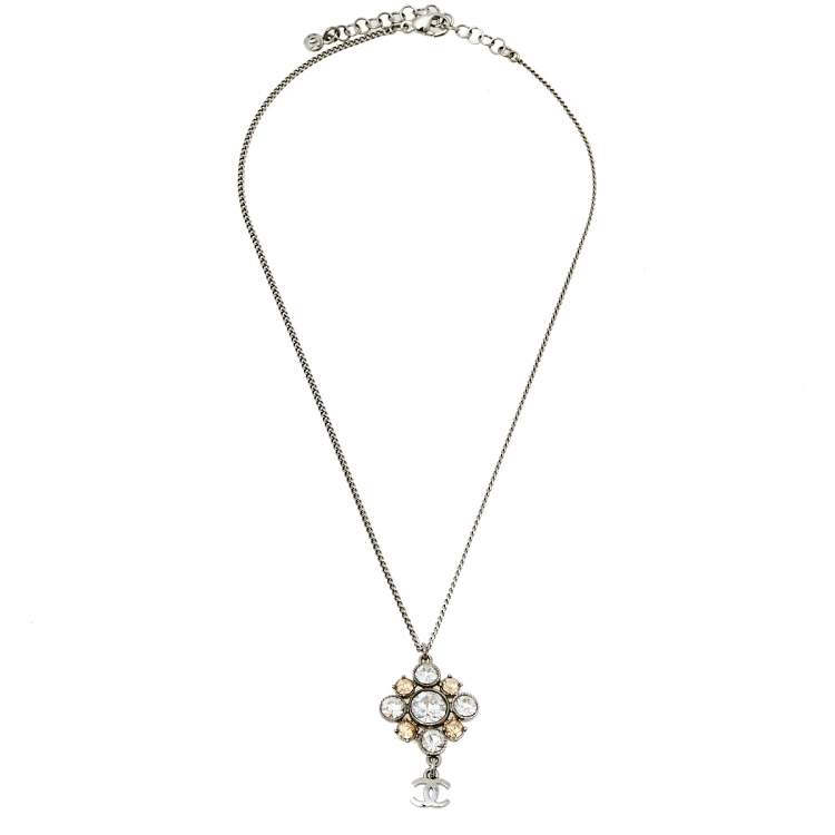 Pre Owned Chanel Silver Tone CC Crystal Pendant Necklace