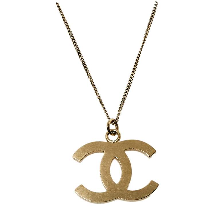 Pre Owned Chanel Pale Gold Tone Crystal CC Pendant Necklace