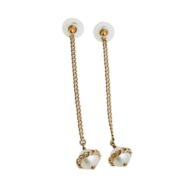 مملوكة مسبقًا Chanel CC Star Faux Pearl Gold Tone Drop Earrings