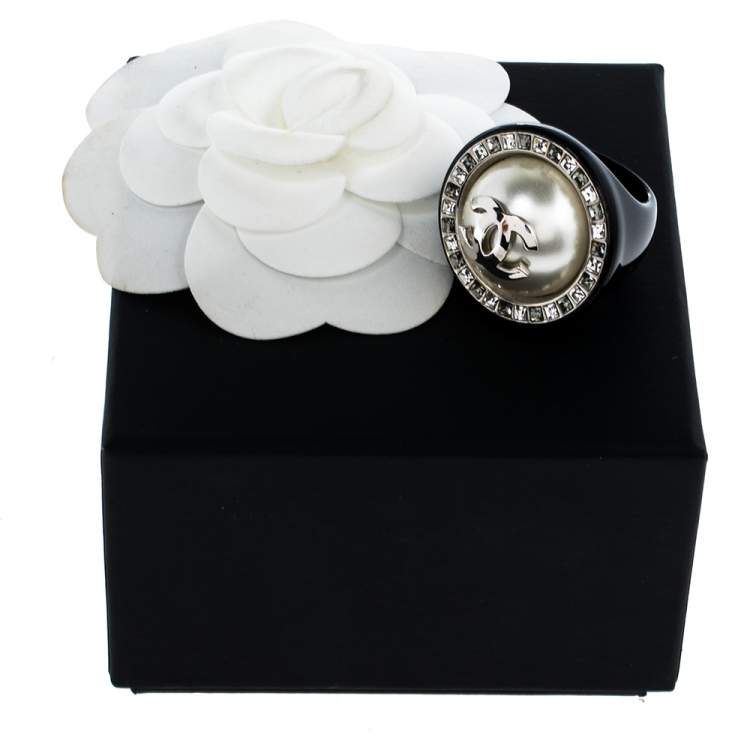 Pre Owned Chanel CC Faux Pearl Crystal Cocktail Ring Size EU 55