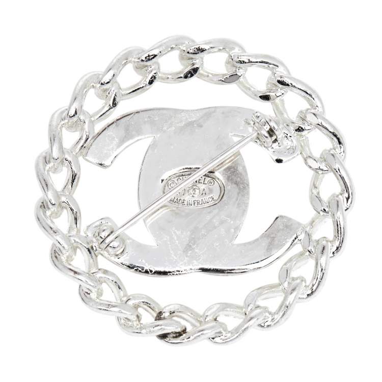 Pre Owned Chanel Vintage Silver Tone CC Turnlock Pin Brooch