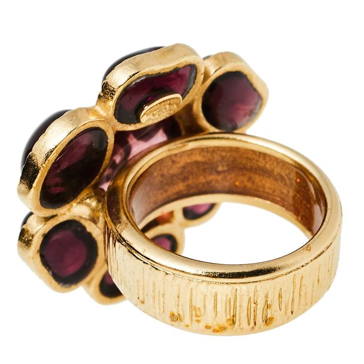 Pre Owned Chanel Plum Gripoix Gold Tone Floral Cocktail Ring Size EU 54