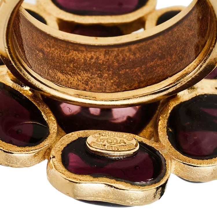 Pre Owned Chanel Plum Gripoix Gold Tone Floral Cocktail Ring Size EU 54