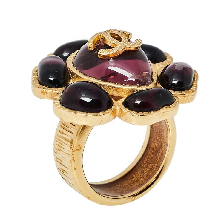 Pre Owned Chanel Plum Gripoix Gold Tone Floral Cocktail Ring Size EU 54