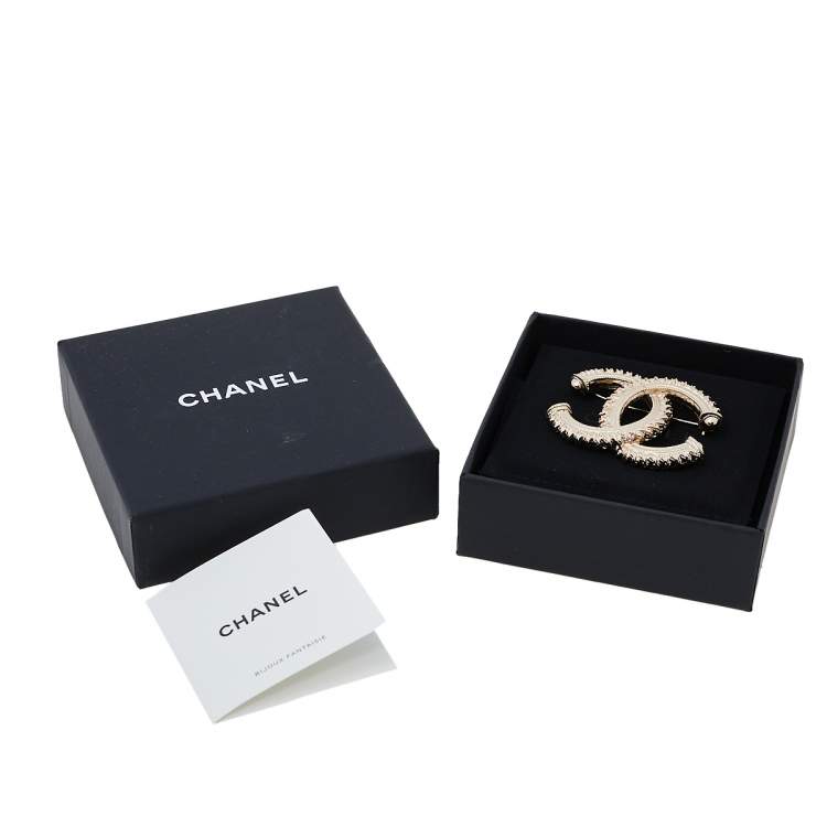 Pre Owned Chanel CC Textured Gold Tone Pin Brooch