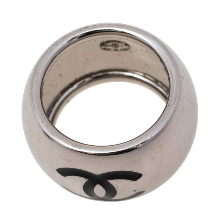 Pre Owned Chanel Black Resin Silver Tone Heart CC Logo Ring Size 55