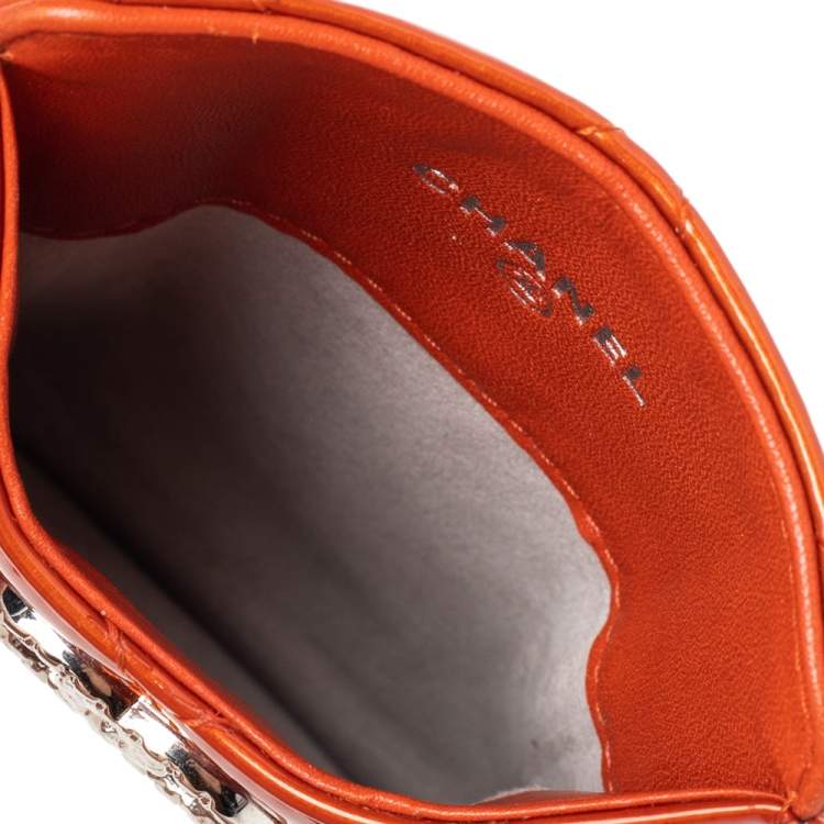 مملوكة مسبقًا Chanel Orange Quilted Patent Leather CC iPhone Case