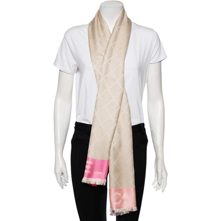 Pre Owned Chanel Beige & Pink Patterned Silk Cashmere Fringed Scarf 