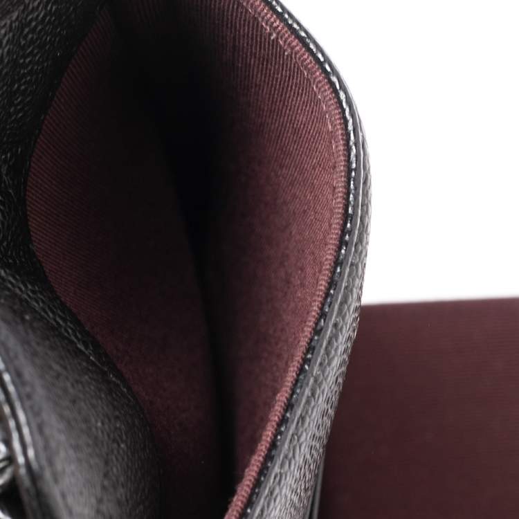 Pre Owned Chanel Black Quilted Caviar Leather Phone Holder Crossbody Bag