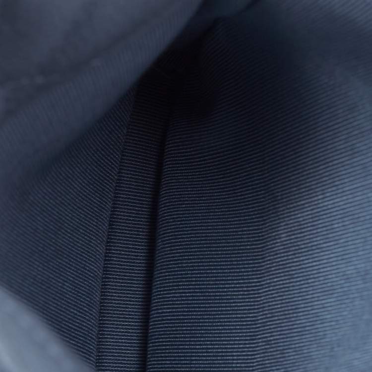 Pre Owned Chanel Blue Quilted Caviar Leather Phone Holder Crossbody Bag