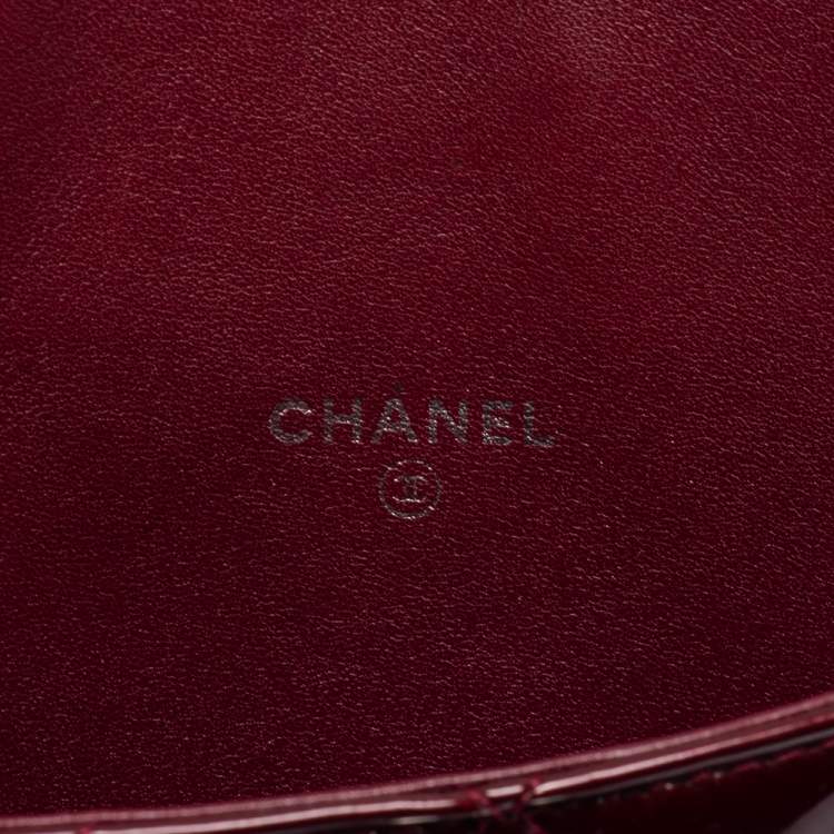 Pre Owned Chanel Burgundy Quilted Patent Leather Brilliant iPad Case