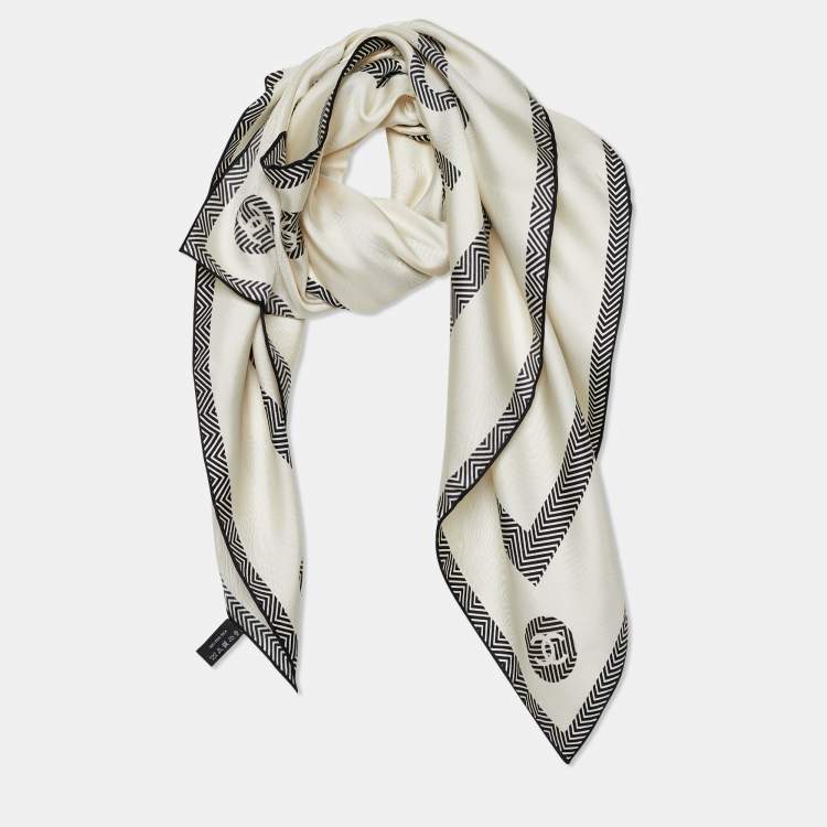 chanel cc scarf