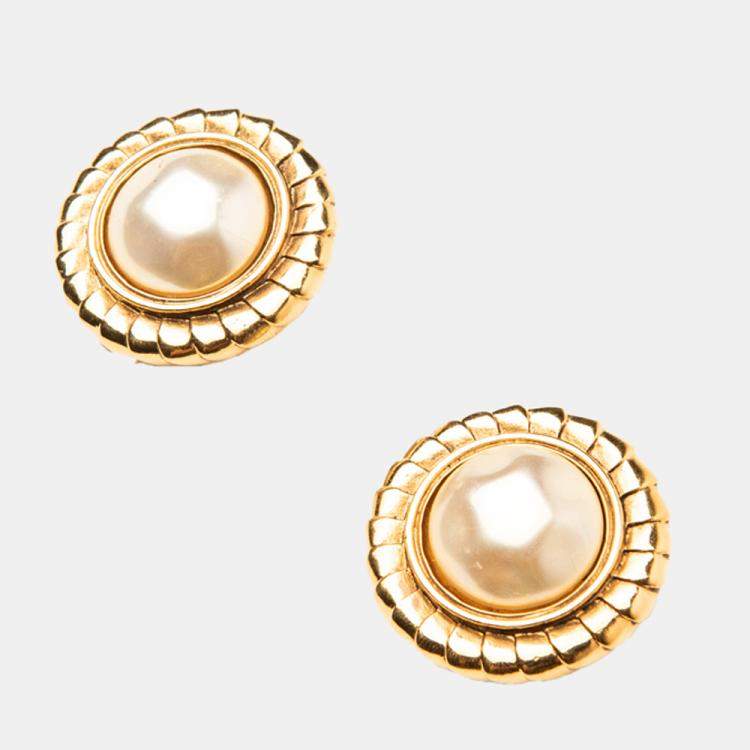 gold and pearl chanel earrings