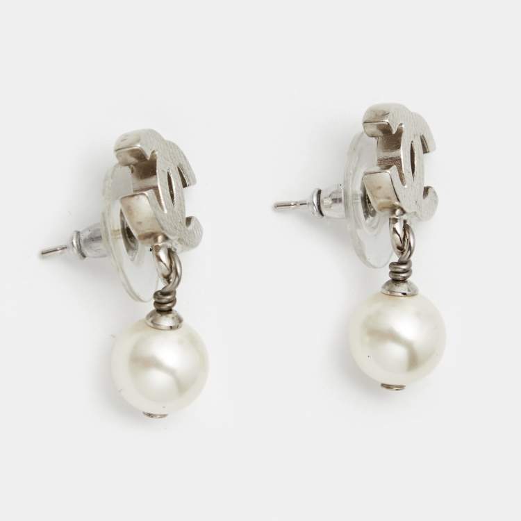 Pearl Drop Earrings (Silver Tone)