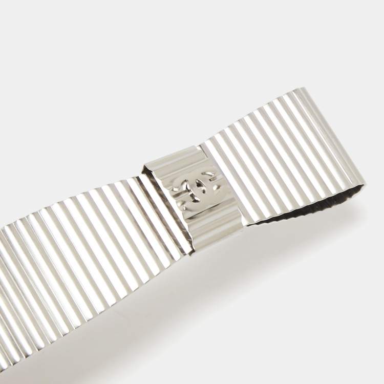 Pre Owned Chanel CC Textured Double Bow Silver Tone Barrette