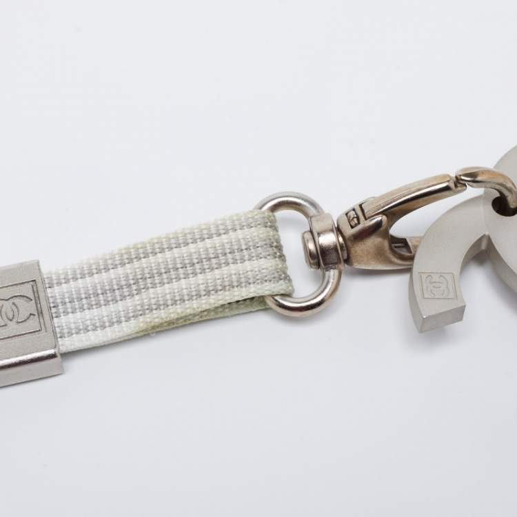 Pre Owned Chanel Grey/White Nylon CC Logo Buckle Belt 