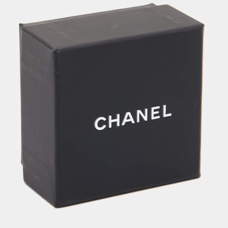 مملوكة مسبقًا Chanel Pearls & Resin Bead CC Charm Elasticized Headband