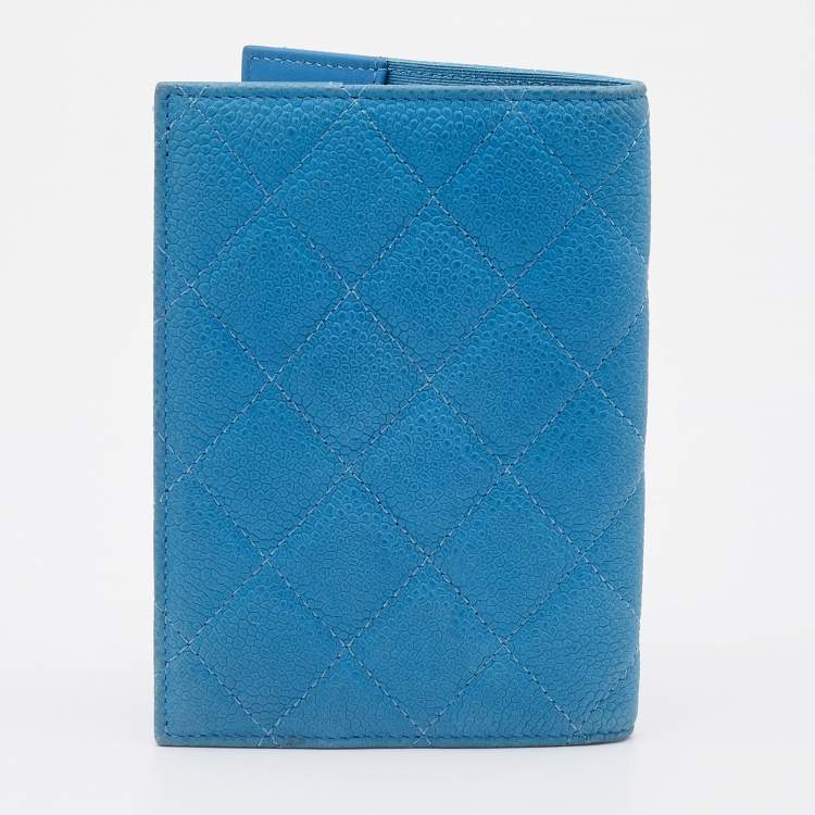 Pre Owned Chanel Blue Quilted Caviar Leather CC Passport Holder