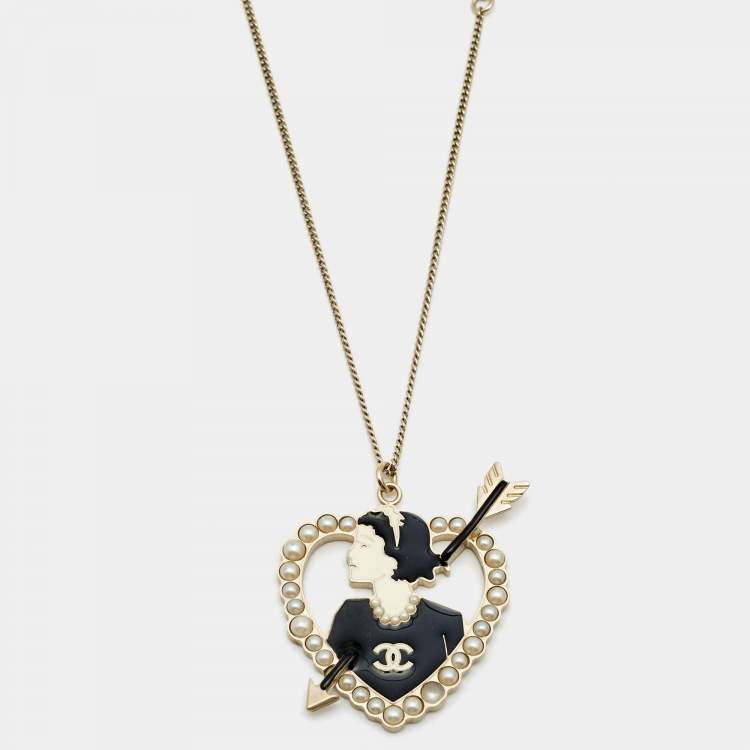 Chanel Coco Heart Enamel Faux Pearl Gold Tone Necklace Chanel