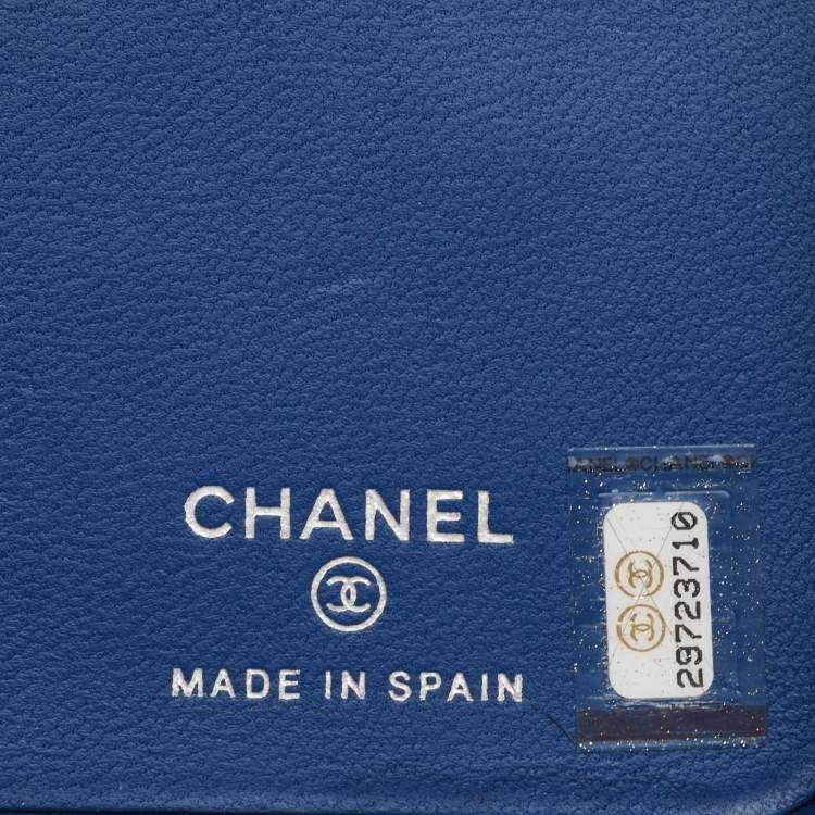 Pre Owned Chanel Blue Quilted Leather CC iphone 11 Pro Cover