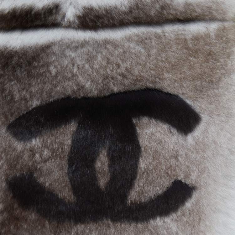 Pre Owned Chanel Brown Orylag Fur & Cashmere CC Stole