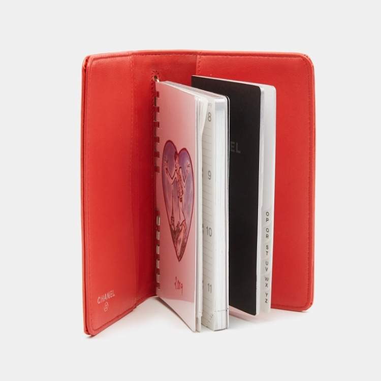 Pre Owned Chanel Orange Embossed Quilted Patent Leather CC Agenda Notebook