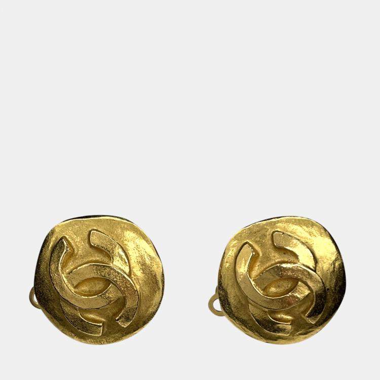 Chanel CC Yellow Gold Tone Metal Round CC Clip on Earrings Chanel