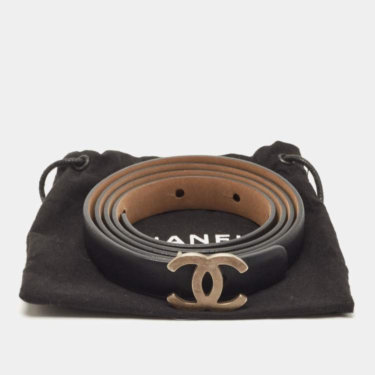 Pre Owned Chanel Black Leather CC Logo Reversible Slim Belt 85CM