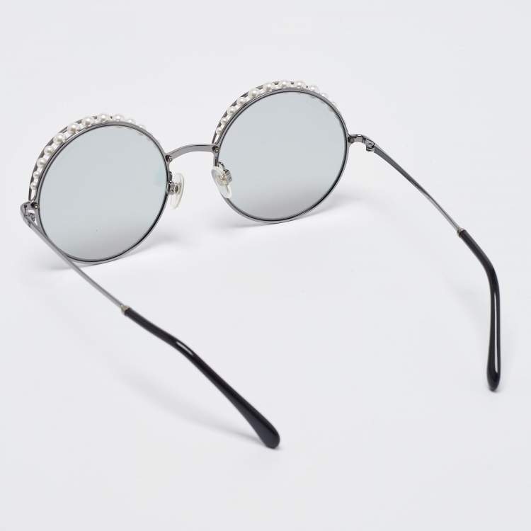 Chanel Black Gradient 4234-H Pearl Round Sunglasses Chanel