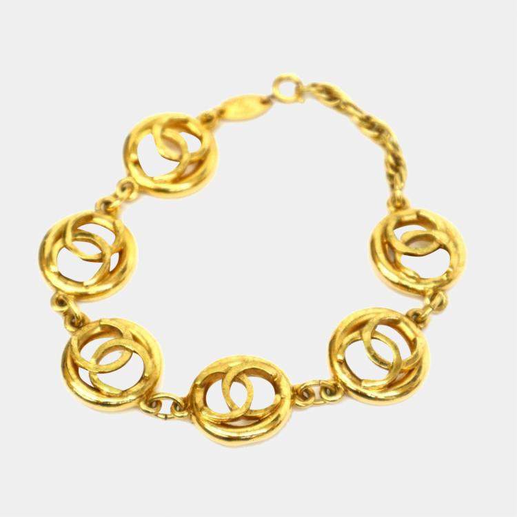 Chanel Gold Metal Round Logo CC Bracelet Bracelet Chanel