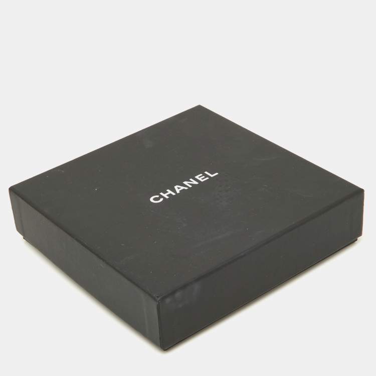 مملوكة مسبقًا Chanel Icon Gold Tone Charm Chain Belt