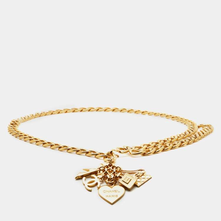 مملوكة مسبقًا Chanel Icon Gold Tone Charm Chain Belt