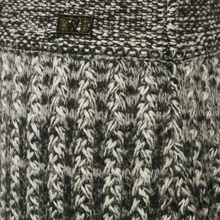 Pre Owned Chanel Black/White Patterned Wool Blend Knit Mini Skirt M