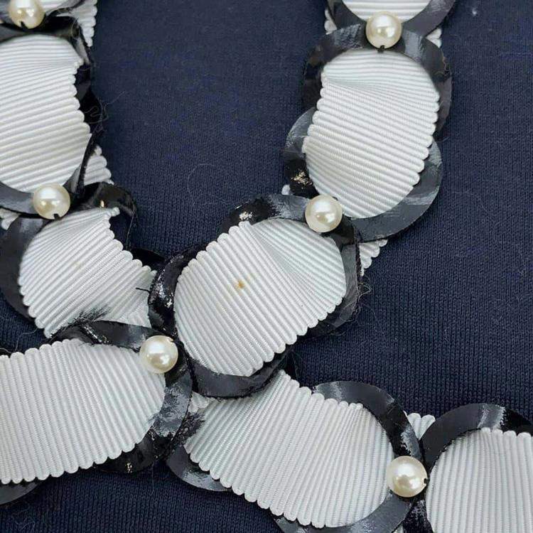 مملوكة مسبقًا Chanel Navy/White/Black Cotton CC Logo Sleeveless Shirt Size 34   Bag