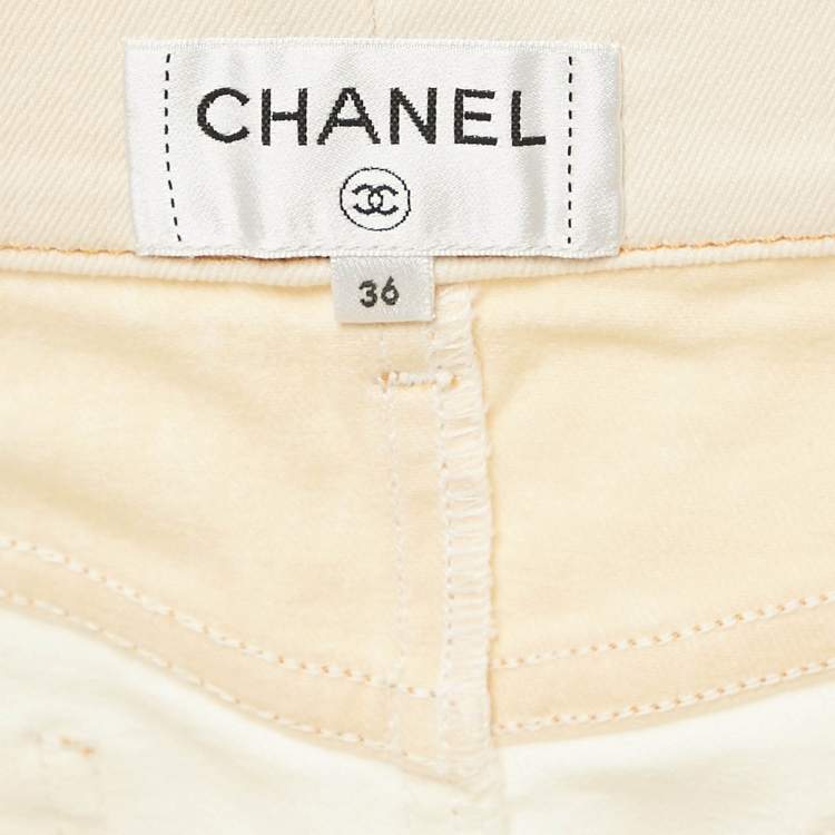 Pre Owned Chanel Cream Denim Button Detail Shorts S