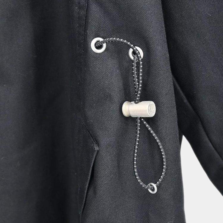 مملوكة مسبقًا Chanel Black Sport Line Zip Up Coat Woman Size 42
